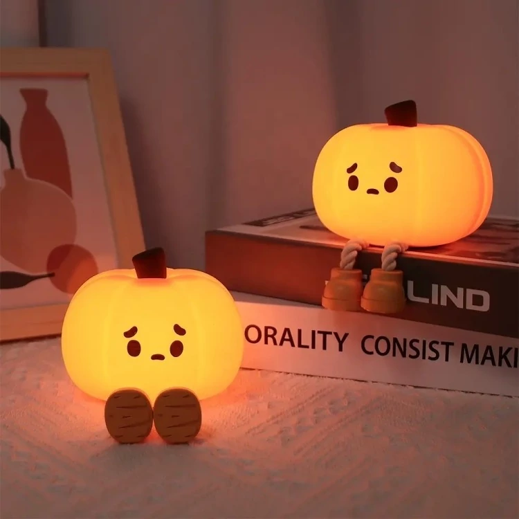 چراغ خواب سیلیکونی طرح کدو تنبل Pumpkin design silicone night light