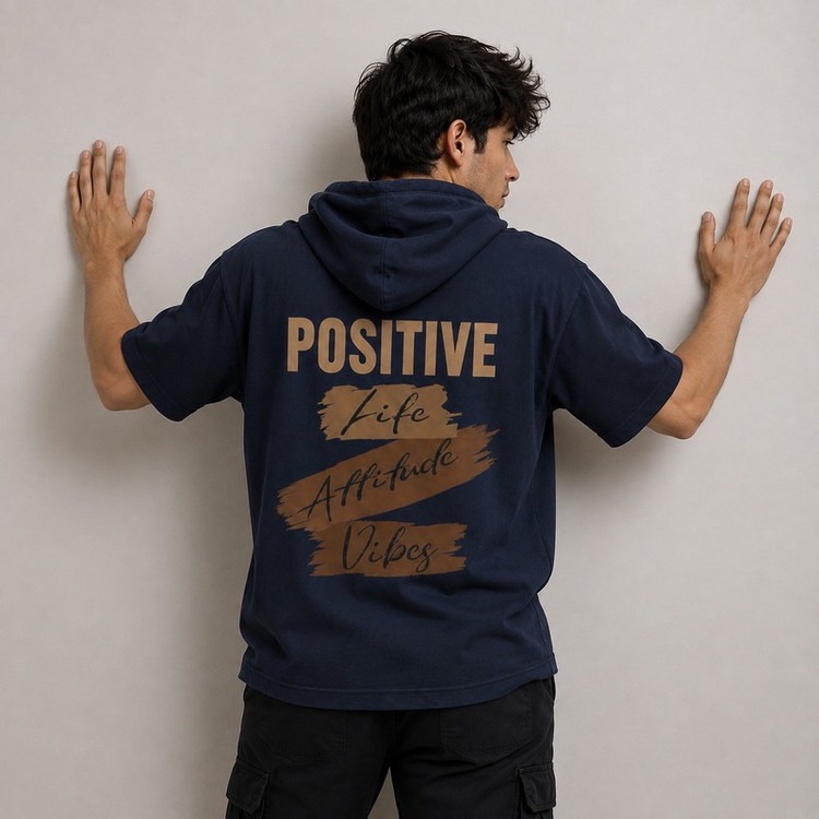 تی شرت مردانه کلاه دار پنبه ای طرح حروف مدل positive