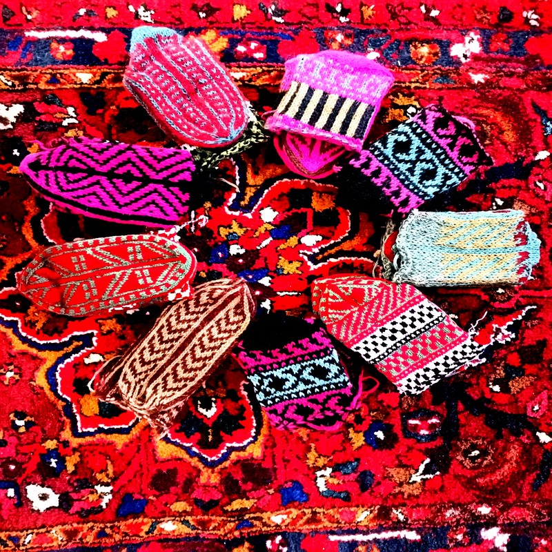 پاپوش دست دوز زنانه مدل پشمی قویون