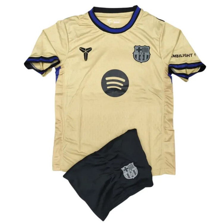 ست تی شرت آستین کوتاه و شلوارک ورزشی مردانه مدل بارسلونا Away 2026