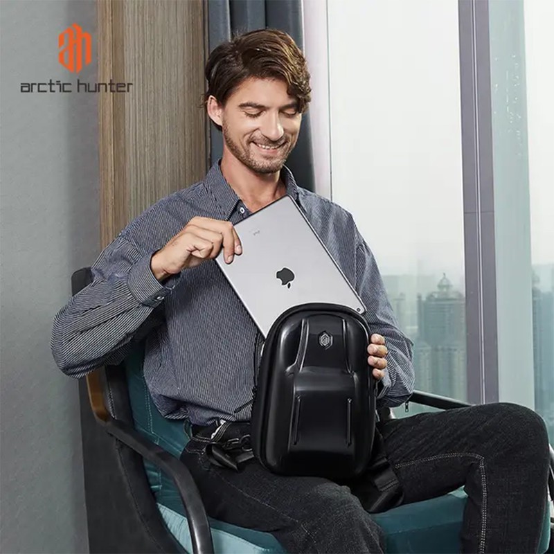 کیف کراس بادی مردانه آرتیک هانتر مدل AH-551