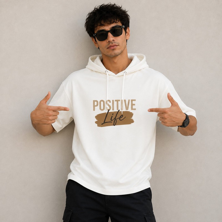 تی شرت مردانه کلاهدار پنبهای طرح حروف مدل positive