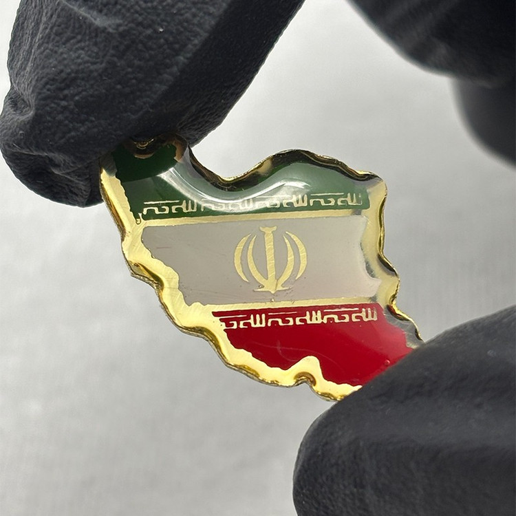 سنجاق سینه زنانه طرح نقشه ایران