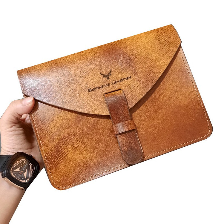 کیف رودوشی چرم بارثاوا مدل 1206