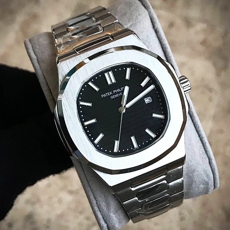 ساعت مچی عقربهای مردانه مدل ناتیلوس بندفلزی کد Patek Philippe NAUTILUS P8168B