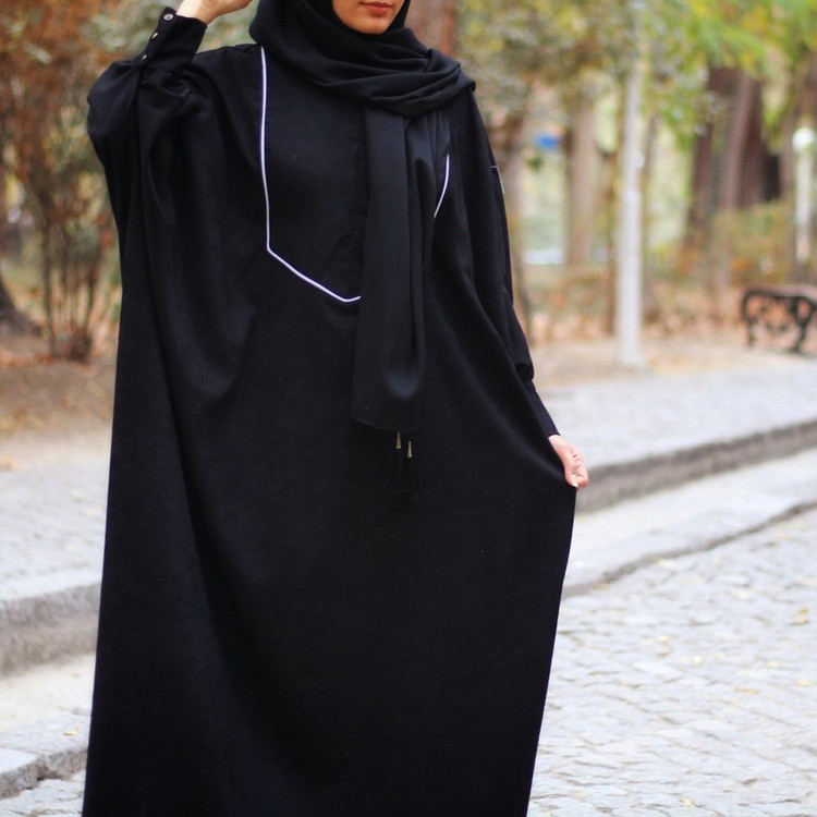 مانتو زنانه مدل عبایی پاییزی مخمل کبربتی