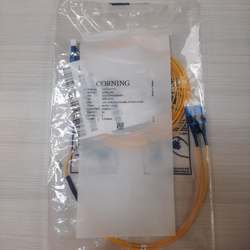 پچ کورد فیبر نوری کورنینگ مدل E727802GNZ20005M