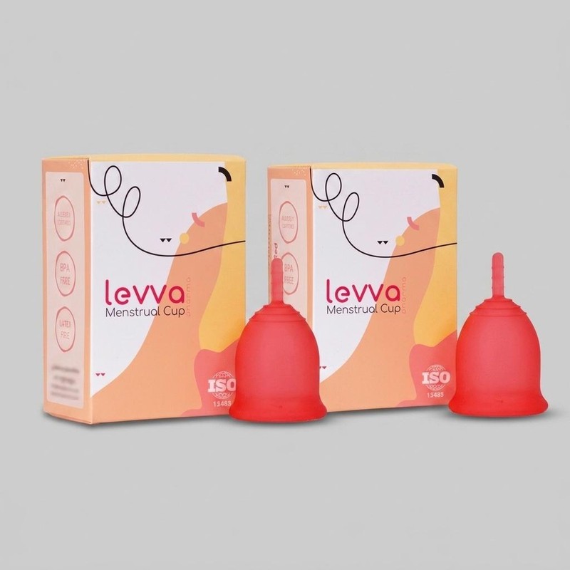 کاپ قاعدگی لیوا فارما مدل Plus سایز متوسط مجموعه 2 عددی