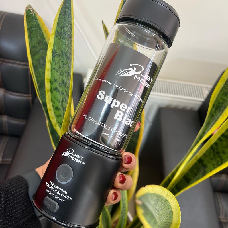شیکر شارژی جت موبیکس مدل SuperBlack گنجایش 0.45 لیتر