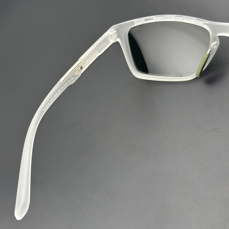 عینک آفتابی ورزشی آلبرت وگ مدل TR7515 Avantgarde Visionary