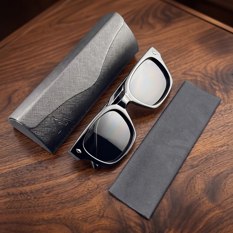 عینک آفتابی آلبرت وگ مدل SZ8104 Charcoal