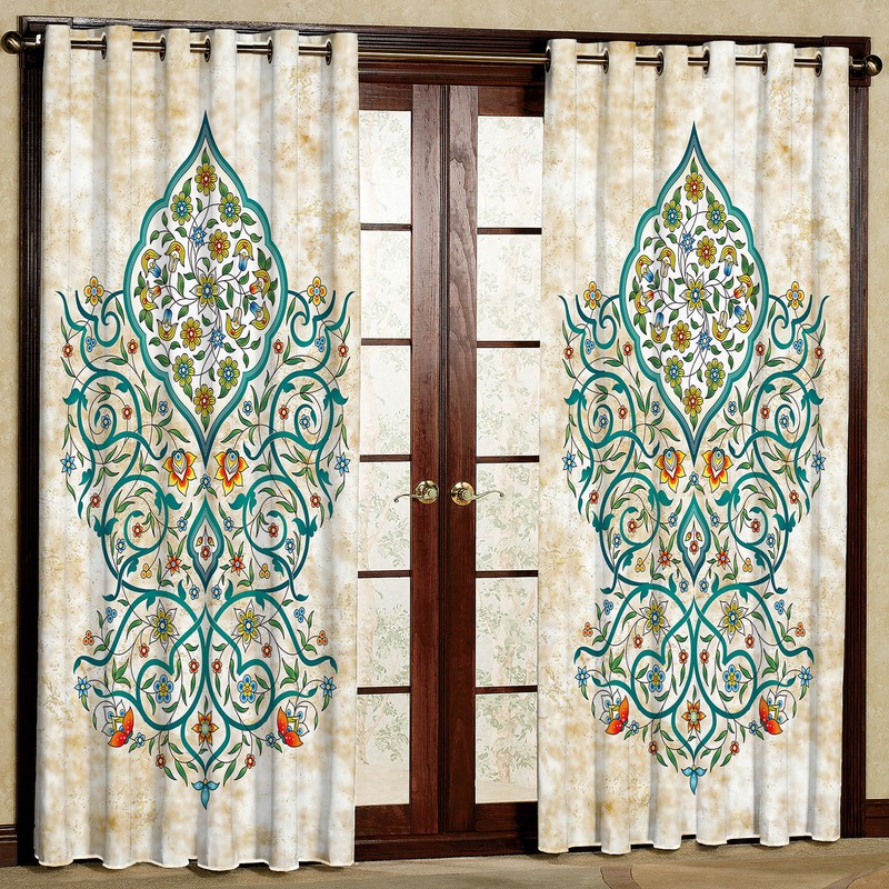پرده مدل طرح دار مخمل پانچی کد 1230 سایز 200x140 سانتی متر