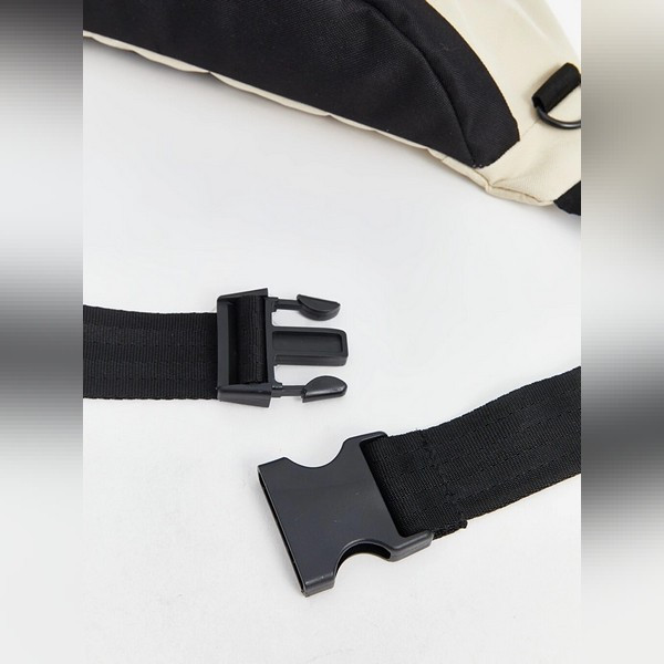 کیف کراس بادی مردانه ال سی وایکیکی مدل LW 421